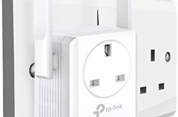 TP-Link TL-WA860RE N300 Universal Range Extender with Extra Power Outlet, Broadband/Wi-Fi Extender, Wi-Fi Booster/Hotspot with 1 Ethernet Port and 2 External Antennas, Plug and Play, UK Plug
